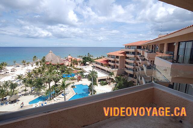 Mexique Puerto Aventuras Dreams Puerto Aventura With ocean views, The last level was closed during our visit.