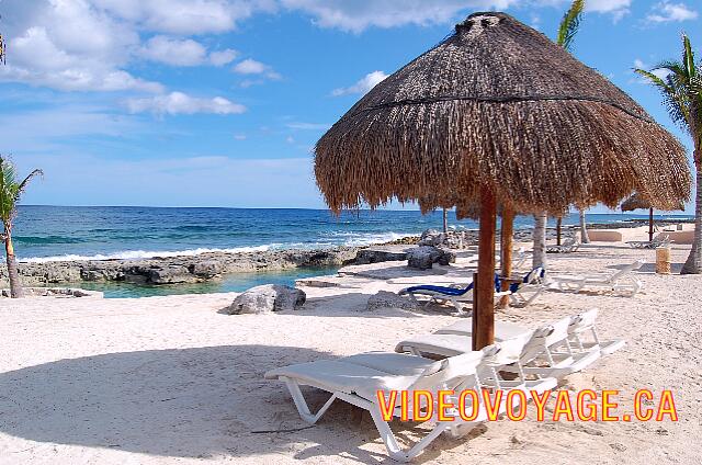 Mexique Puerto Aventuras Dreams Puerto Aventura A la fin du terrain du site, une piscine naturelle avec de l'eau de mer.