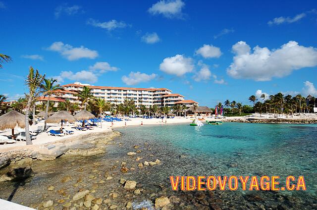 Mexique Puerto Aventuras Dreams Puerto Aventura Le coté sud est plus rocheux.