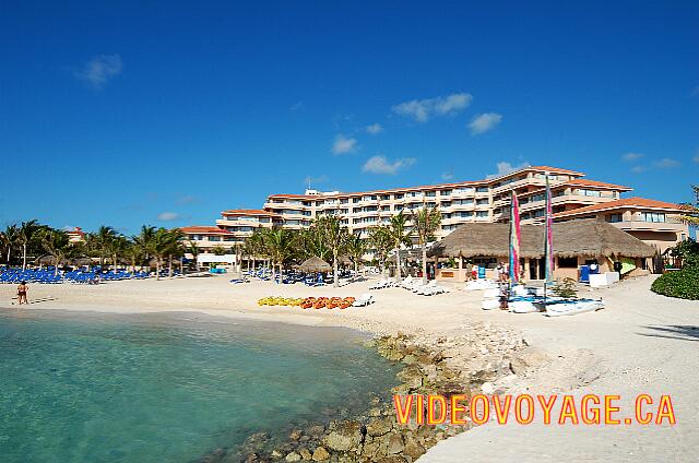 Mexique Puerto Aventuras Dreams Puerto Aventura A view of the back of the hotel.