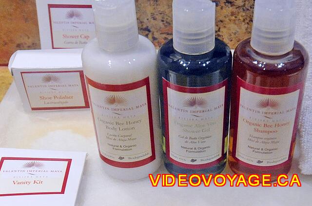 Mexique Puerto Juarez Valentin Imperial Maya shower gel, shampoo, body lotion, ...