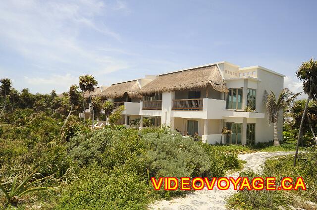 Mexique Puerto Juarez Valentin Imperial Maya The building which habritent Junior Suites Emerald.