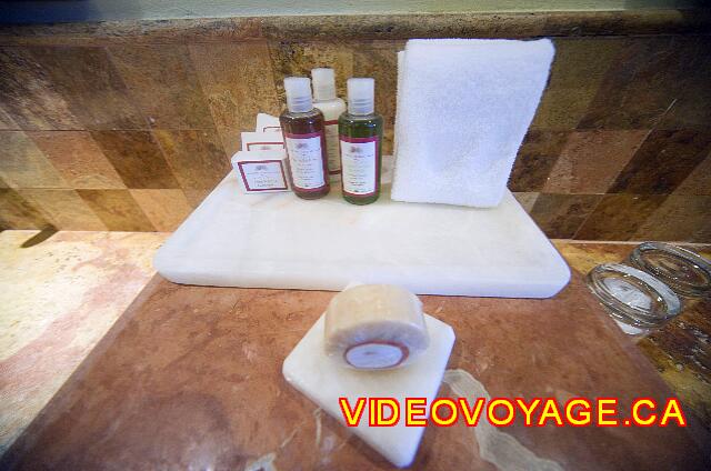 Mexique Puerto Juarez Valentin Imperial Maya Los productos de cuidado personal con débarbouilletes ..