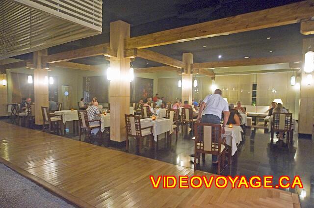 Mexique Puerto Juarez Valentin Imperial Maya The dining area is concentrated in a restaurant of the area.