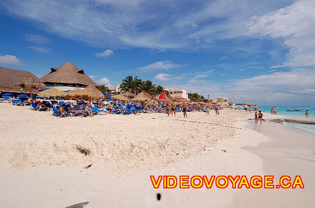 Mexique Playa del Carmen Viva Maya A small mound of sand to indicate or rising sea