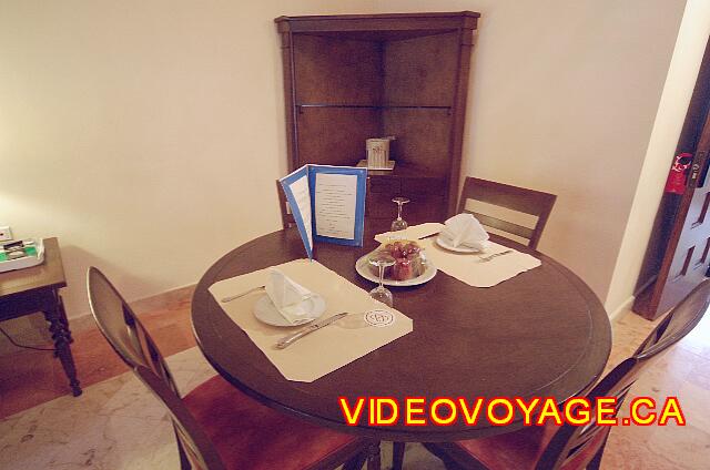 Mexique Riviera Maya Grand Flamenco Xcaret The kitchen table for room service