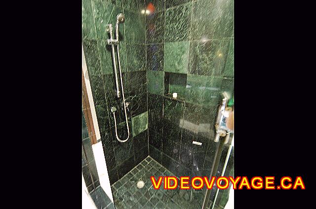 Mexique Riviera Maya Grand Flamenco Xcaret The shower