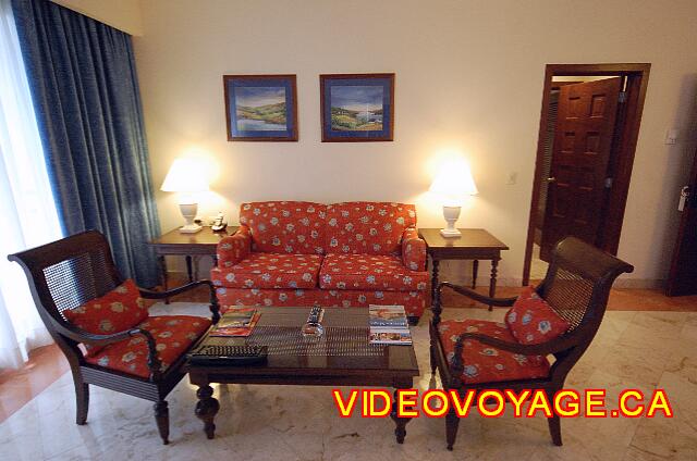 Mexique Riviera Maya Grand Flamenco Xcaret La sala de estar con un cómodo sofá