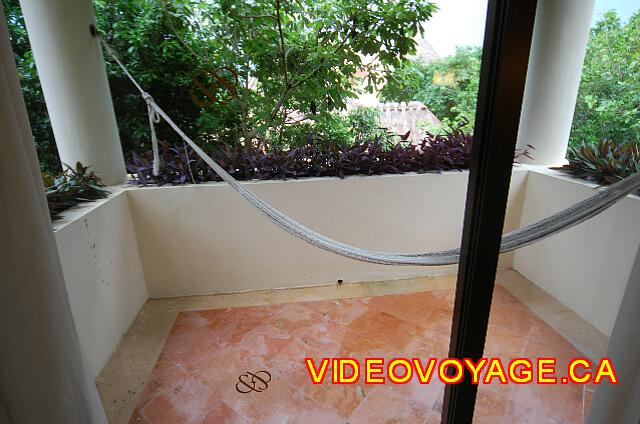 Mexique Riviera Maya Grand Flamenco Xcaret Un balcón con una hamaca