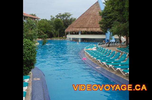 Mexique Riviera Maya Grand Flamenco Xcaret Otra sección de la piscina con bar de la piscina.