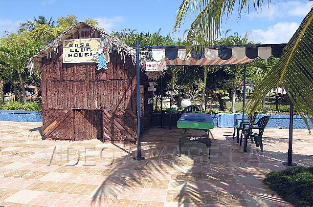 Cuba Santa Lucia Club Amigo Caracol A massage table and club house by the pool.