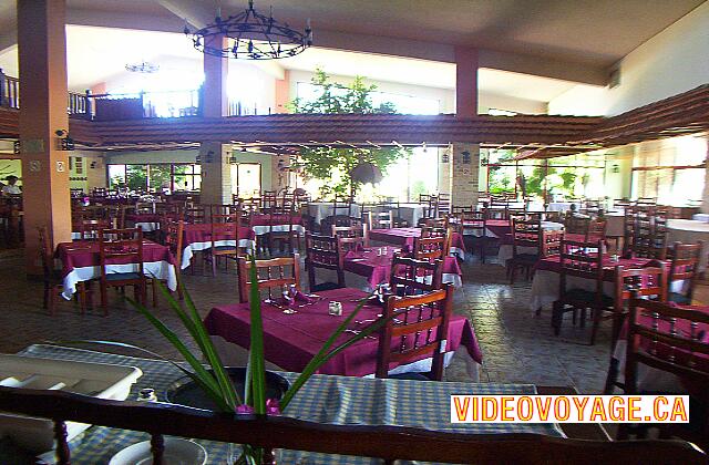 Cuba Santa Lucia Gran Club Santa Lucia The dining buffet restaurant.