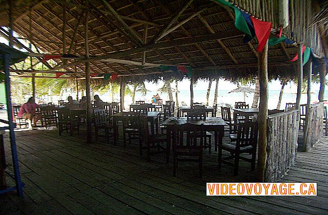 Cuba Santa Lucia Gran Club Santa Lucia A small dining room under the roof of the snack bar.