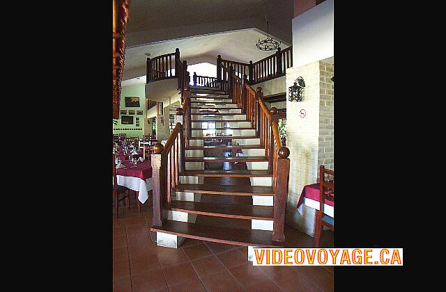 Cuba Santa Lucia Gran Club Santa Lucia The staircase gives a good appearance to the restaurant decor.