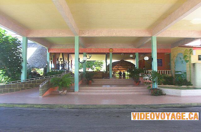 Cuba Santa Lucia Gran Club Santa Lucia Under the roof of the entrance.