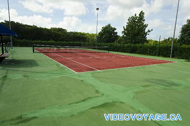 Cuba Cayo Santa Maria Husa Cayo Santa Maria Un premier terrain de tennis de la section Beach.