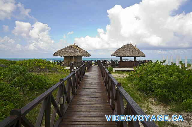 Cuba Cayo Santa Maria Husa Cayo Santa Maria A bar on the beach of the Colonial section