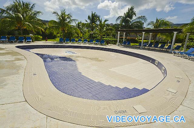 Cuba Cayo Santa Maria Husa Cayo Santa Maria The pool of children during annual maintenance.