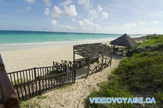 Cuba Cayo Santa Maria Husa Cayo Santa Maria En bas de la descente, un espace pour les handicapés.