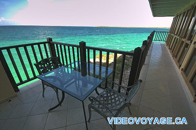 Cuba Cayo Santa Maria Villa Las Brujas Tables on the outdoor terrace with a beautiful view