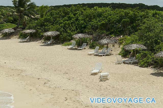 Cuba Cayo Santa Maria Villa Las Brujas Il y a plus de chaises longues que la capacité de l'hôtel.