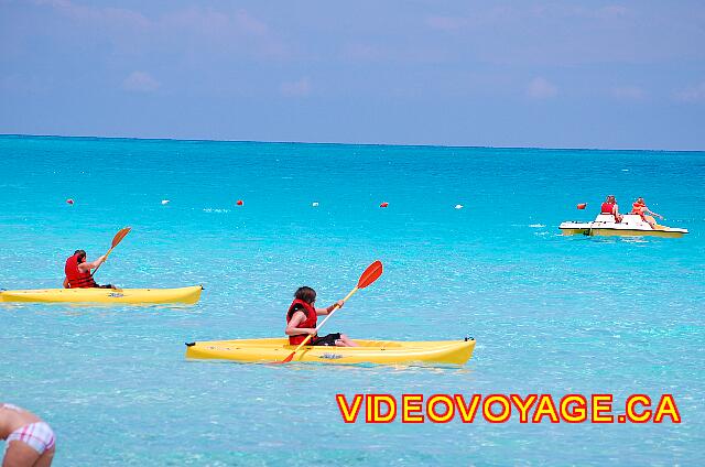 Cuba Cayo Santa Maria Melia Las Dunas Hay boyas para nadar zona demarcada.