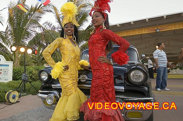Cuba Cayo Santa Maria Melia Las Dunas Everyone wants to take a photograph.