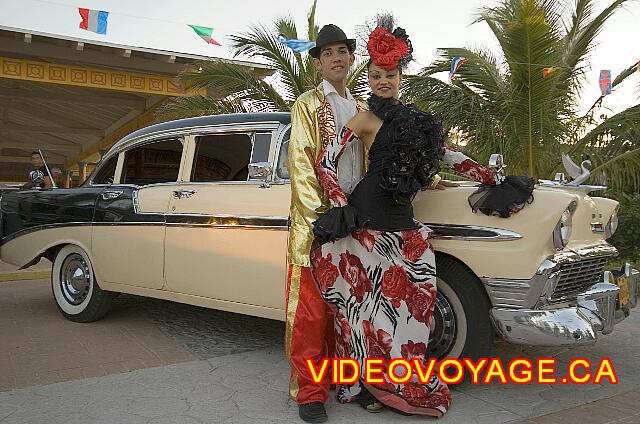 Cuba Cayo Santa Maria Melia Las Dunas Everyone wants to embark cars