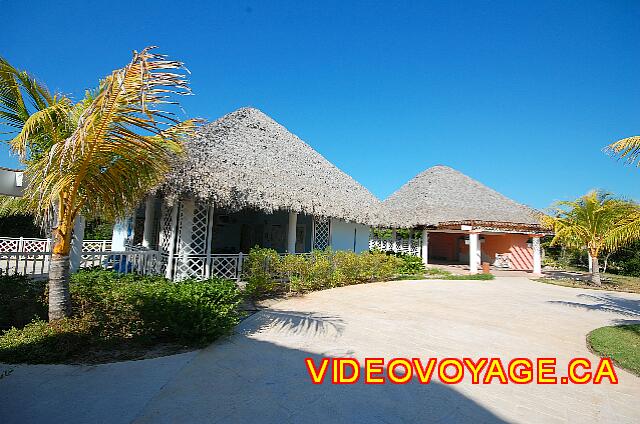 Cuba Cayo Santa Maria Melia Las Dunas El mini club era proporcionar servicios para los tres grupos de edades, pero el grupo de edad adolescente parece ineficaz