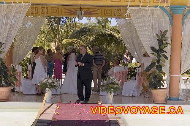 Cuba Cayo Santa Maria Melia Las Dunas Muchos matrimonios en diferentes lugares en el sitio, de acuerdo con los deseos de los clientes.