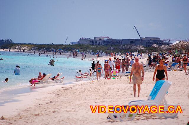 Cuba Cayo Santa Maria Melia Las Dunas En la playa en el Melia Las Dunas, en el fondo de la construcción Barcelo que es más de 2 kilómetros.