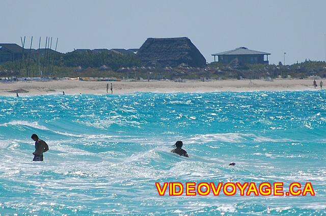 Cuba Cayo Santa Maria Melia Las Dunas The waves are small to medium.