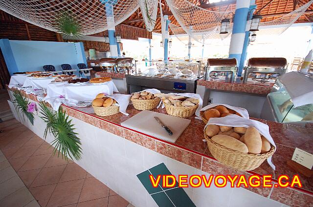 Cuba Cayo Santa Maria Melia Las Dunas Bread Bar and right to ice cream bar.