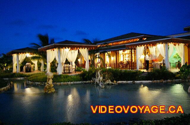 Cuba Cayo Santa Maria Melia Las Dunas On the edge of the pond