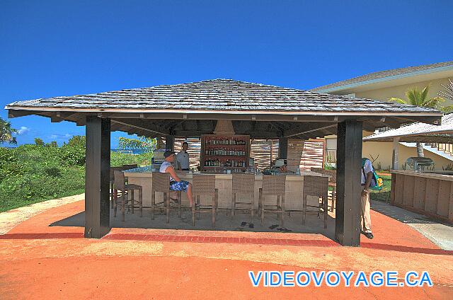 Cuba Cayo Santa Maria Melia Buenavista The bar at the main pool