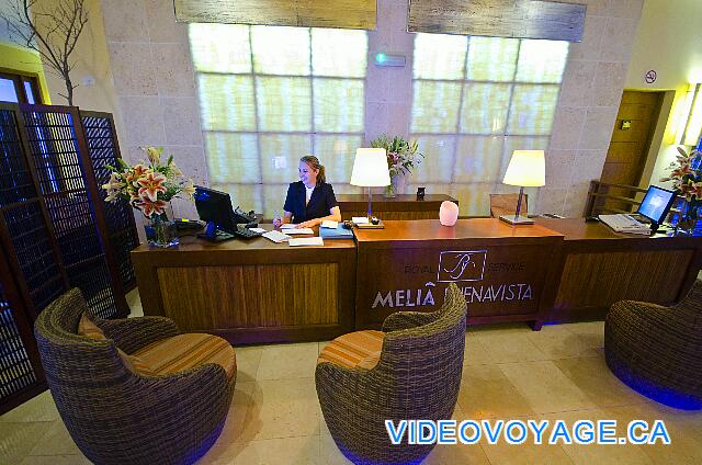 Cuba Cayo Santa Maria Melia Buenavista La recepción con asientos cómodos, un servicio más personalizado