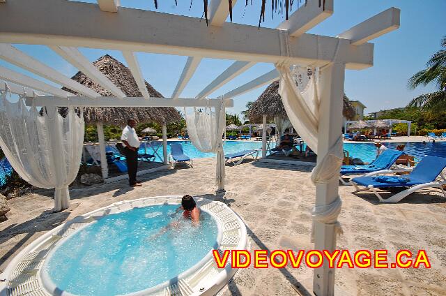 Cuba Cayo Santa Maria Melia Cayo Santa Maria En esta terraza, jacuzzi.