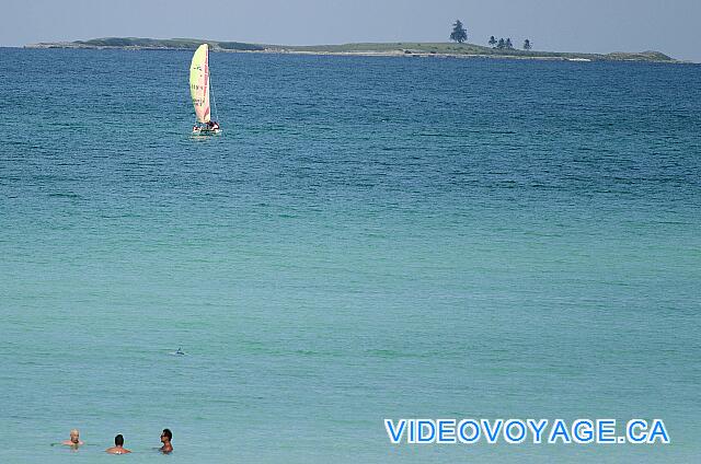 Cuba Cayo Santa Maria Memories Azul / Paraiso A nearby small islands are ideal for a small catamaran trip. From the island, you can see Cayo Guillermo which is a few kilometers.