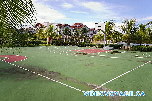 Cuba Cayo Santa Maria Memories Azul / Paraiso A basketball court in the Paraiso section