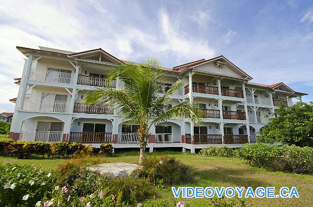 Cuba Cayo Santa Maria Memories Azul / Paraiso Edificios de la sección de Paraíso son ligeramente diferentes en el exterior.