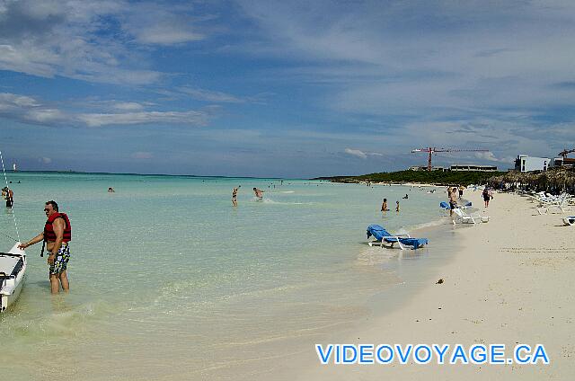 Cuba Cayo Santa Maria Memories Azul / Paraiso A pale beige sand.