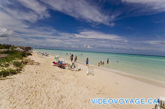 Cuba Cayo Santa Maria Memories Azul / Paraiso A shallow beach, but a very gentle slope into the sea.