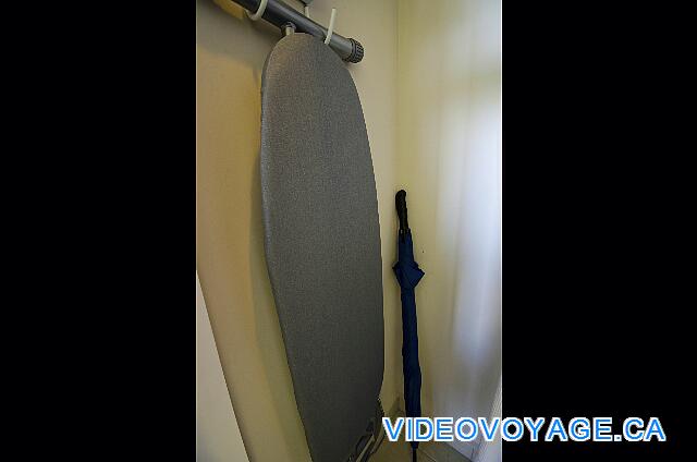 Cuba Cayo Santa Maria Playa Cayo Santa Maria An ironing board