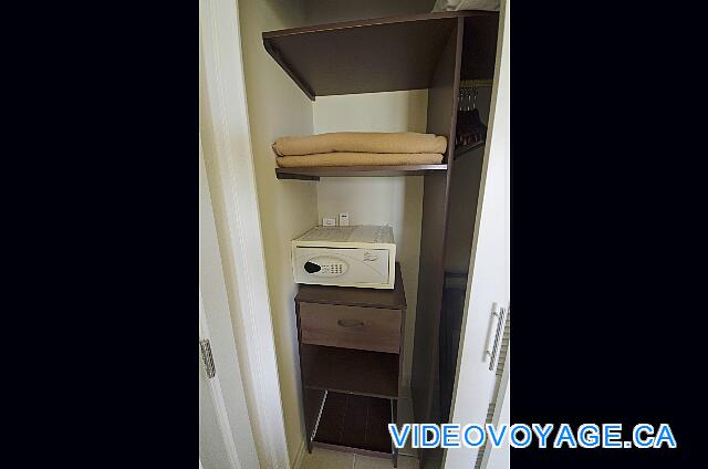 Cuba Cayo Santa Maria Playa Cayo Santa Maria With a safe