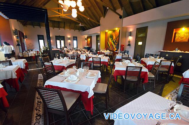 Cuba Cayo Santa Maria Playa Cayo Santa Maria A dining room conditioning