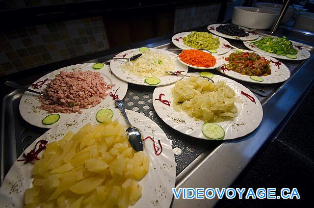 Cuba Cayo Santa Maria Playa Cayo Santa Maria Les ingrédients que vous pouvez ajouter à vos pâtes Italiennes préparé par le cuisinier.