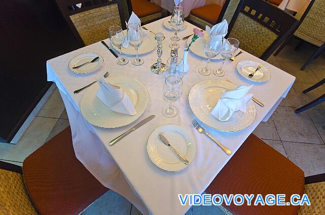 Cuba Cayo Santa Maria Playa Cayo Santa Maria The presentation of tables.