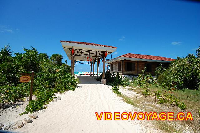 Cuba Cayo Santa Maria Iberostar Ensenachos The sailing center is located in the west of the site. Only non-motorized water sports are available.