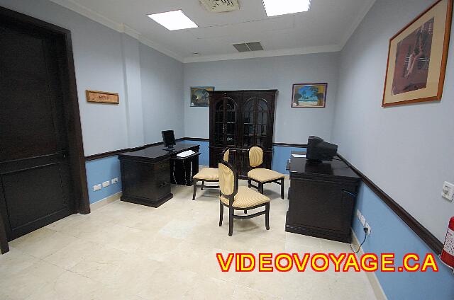 Cuba Cayo Santa Maria Iberostar Ensenachos La sala de Internet en el centro de negocios. Una gran sala de reuniones se puede dividir en 3 habitaciones de tamaño medio.