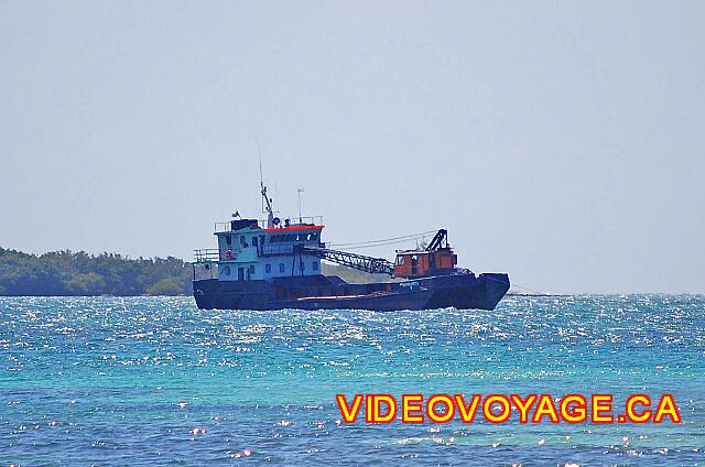 Cuba Cayo Santa Maria Iberostar Ensenachos A boat that did not seem to move at loins.